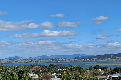 Photo of property in 25 Commins Road, Onerahi, Whangarei, 0110