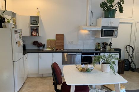 Photo of property in 22 Devon Street, Aro Valley, Wellington, 6021