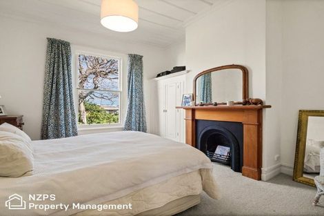 Photo of property in 44 Glendevon Place, Vauxhall, Dunedin, 9013