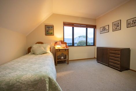 Photo of property in 1 Caccia Birch Lane, Hokowhitu, Palmerston North, 4410