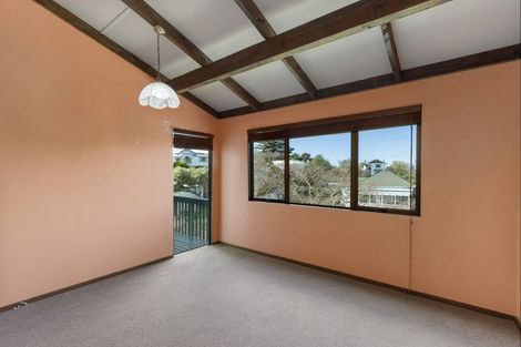 Photo of property in 16 France Road, Bluff Hill, Napier, 4110