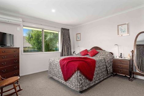 Photo of property in 52 Kayelene Place, Omokoroa, 3114