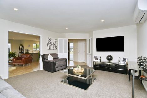 Photo of property in 1 Kohi Drive, Parklands, Christchurch, 8083