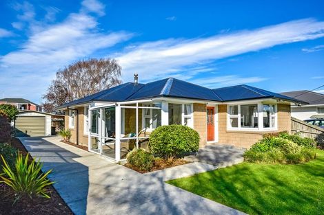 Photo of property in 30 Emlyn Place, Avondale, Christchurch, 8061