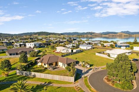 Photo of property in 106 Benjamin Place, Matarangi, Whitianga, 3592