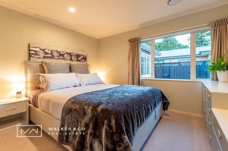Photo of property in 28 Carlow Grove, Birchville, Upper Hutt, 5018