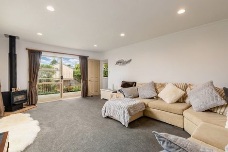Photo of property in 45a Evans Road, Glen Eden, Auckland, 0602