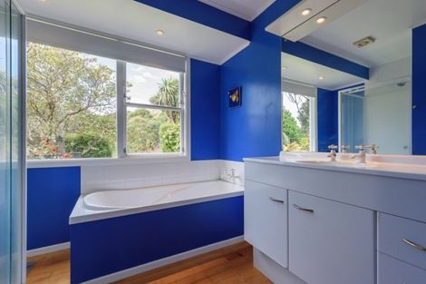 Photo of property in 30 Leinster Avenue, Raumati South, Paraparaumu, 5032