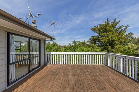 Photo of property in 1/16 Cabello Place, Unsworth Heights, Auckland, 0632