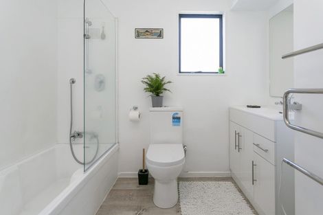 Photo of property in 11 Ward Place, Richmond Heights, Taupo, 3330