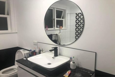 Photo of property in 10 Worcester Place, Cannons Creek, Porirua, 5024