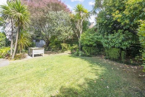 Photo of property in 107 Tiroroa Avenue, Te Atatu South, Auckland, 0610