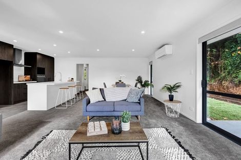 Photo of property in 10a Winstone Place, Highlands Park, New Plymouth, 4312