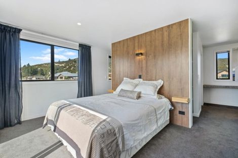 Photo of property in 18 Mount Linton Avenue, Wanaka, 9305