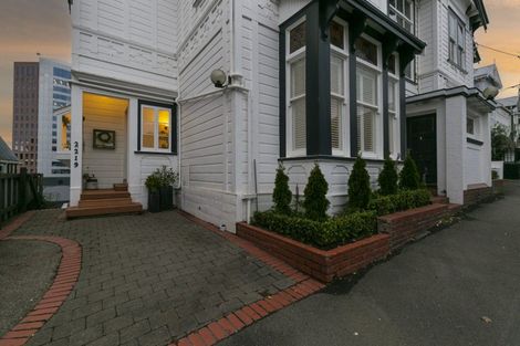 Photo of property in 2/219 The Terrace, Wellington Central, Wellington, 6011