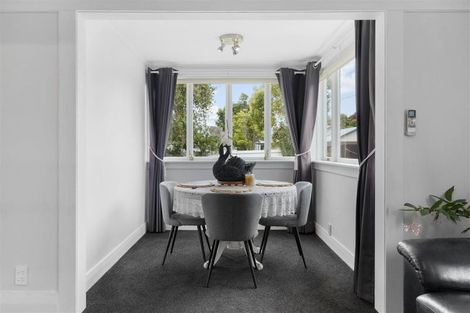 Photo of property in 1 Casey Avenue, Fairfield, Hamilton, 3214