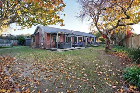 Photo of property in 15 Halcione Close, Flagstaff, Hamilton, 3210