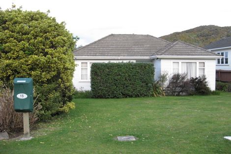 Photo of property in 15 Lees Grove, Wainuiomata, Lower Hutt, 5014