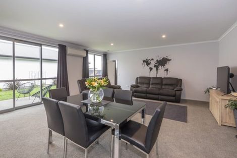 Photo of property in 15 George West Square West, Wigram, Christchurch, 8025