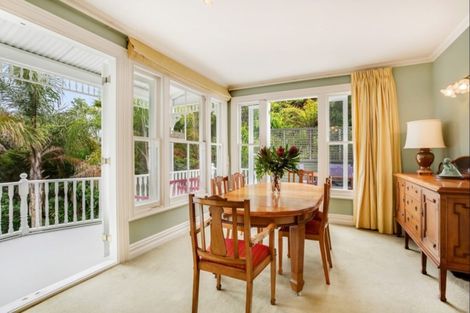 Photo of property in 36 Queen Street, Northcote Point, Auckland, 0627