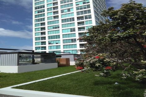 Photo of property in Sentinel Apartments, 1705/3 Northcroft Street, Takapuna, Auckland, 0622