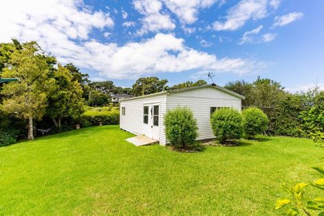 Photo of property in 689 Cove Road, Waipu, 0582