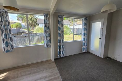 Photo of property in 2/47 Stockdale Street, Wainuiomata, Lower Hutt, 5014