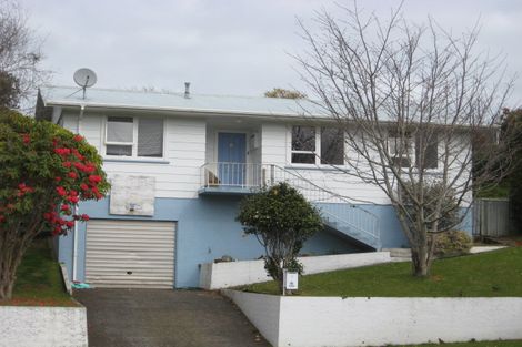 Photo of property in 5 Granby Place, Westown, New Plymouth, 4310