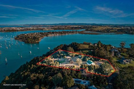 Photo of property in 1 Buckleys Track, Paremoremo, Auckland, 0632