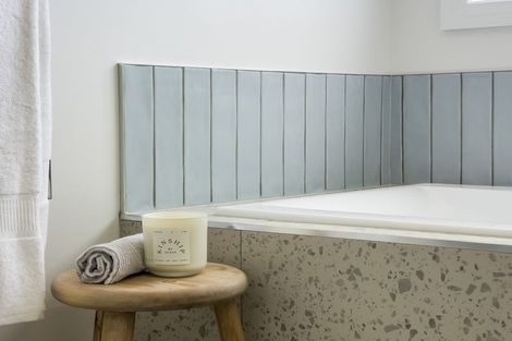 Photo of property in 13 Runanga Grove, Waikanae, 5036