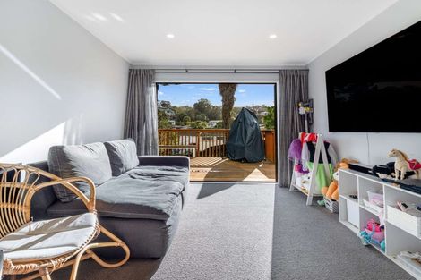 Photo of property in 2/58 James Street, Bayview, Auckland, 0629