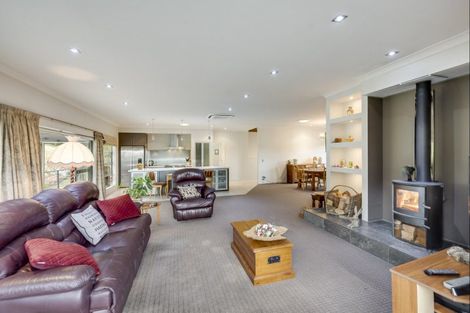 Photo of property in 12 Rochfort Road, Havelock North, 4130