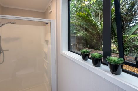 Photo of property in 12 Minerva Terrace, Cockle Bay, Auckland, 2014