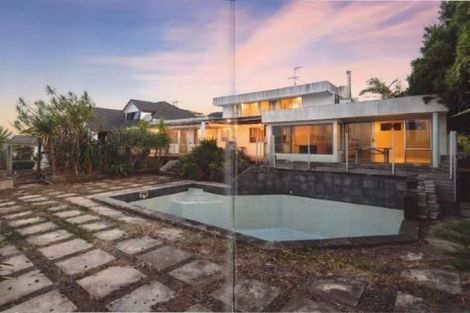 Photo of property in 2/1 Sunderlands Road, Half Moon Bay, Auckland, 2012