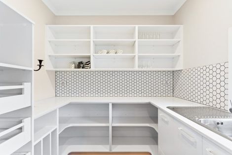 Photo of property in 31 Colonial Drive, Silverdale, 0932