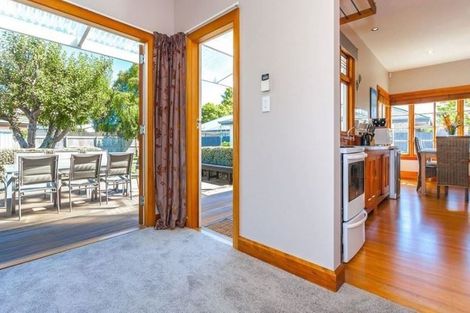 Photo of property in 39 Hinemoa Street, Spreydon, Christchurch, 8024