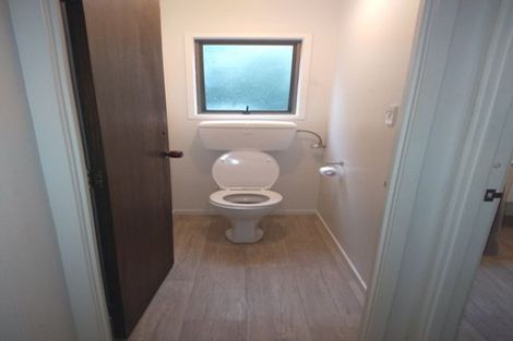 Photo of property in 1/9 Thorburn Avenue, Red Beach, 0932