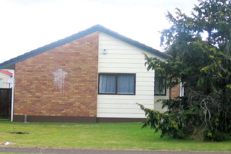 Photo of property in 1/7 Youngs Road, Papakura, 2110