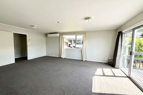 Photo of property in 20 Trias Road, Totara Vale, Auckland, 0629