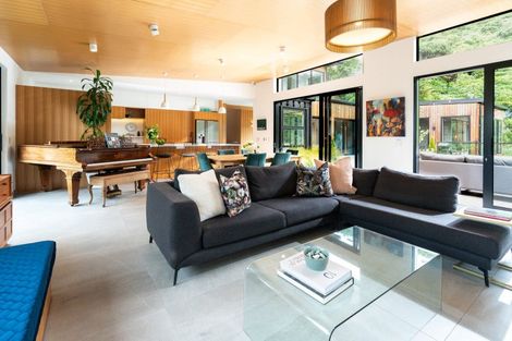 Photo of property in 17 Kim Street, Khandallah, Wellington, 6035