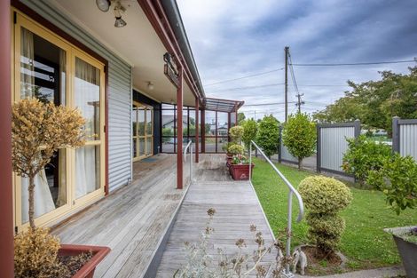 Photo of property in 13 Francis Drake Street, Waipukurau, 4200