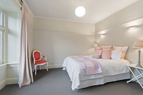 Photo of property in 20 Augusta Street, Redcliffs, Christchurch, 8081