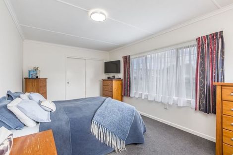 Photo of property in 34 Knights Road, Rothesay Bay, Auckland, 0630