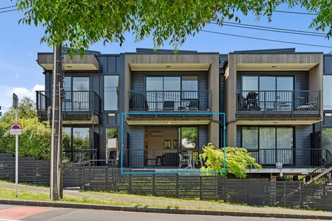 Photo of property in 2/93 Gribblehirst Road, Sandringham, Auckland, 1025