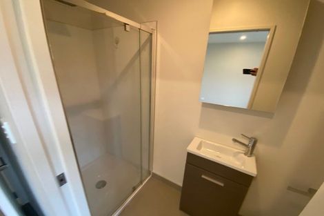 Photo of property in 29/11 Ray Small Drive, Papakura, 2110