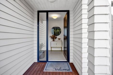 Photo of property in 113 Young Street, New Plymouth, 4310