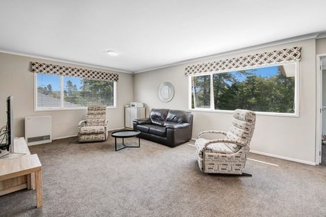 Photo of property in 7 Kingtide Place, Red Beach, 0932