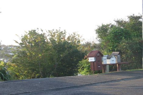 Photo of property in 11 Speedy Crescent, Hillcrest, Auckland, 0627