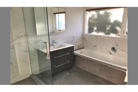 Photo of property in 9 Kiri Place, Mairangi Bay, Auckland, 0630