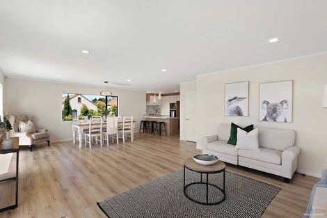 Photo of property in 7 Spencer Road, Oteha, Auckland, 0632